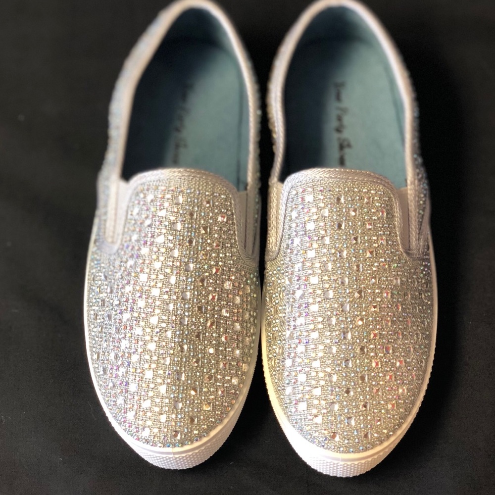 Crystal slip on tennis shoe